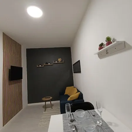 Cosy In Apartment *